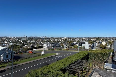Photo of property in 11 Katui Street, Castor Bay, Auckland, 0620
