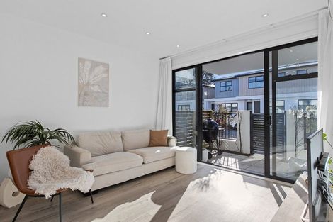 Photo of property in 4/445 Hibiscus Coast Highway, Orewa, 0931