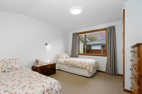 Photo of property in 11 Greers Road, Ilam, Christchurch, 8041