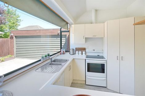 Photo of property in 52 Northcote Road, Northcote, Christchurch, 8052