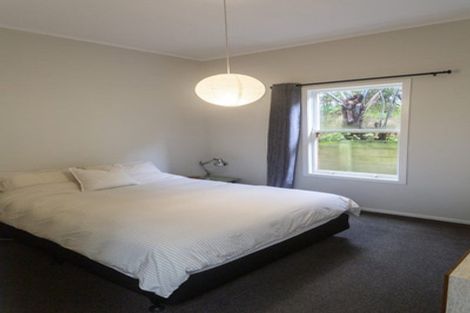 Photo of property in 39 Todman Street, Brooklyn, Wellington, 6021