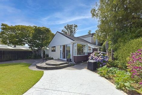 Photo of property in 2 Worsleys Road, Cracroft, Christchurch, 8025