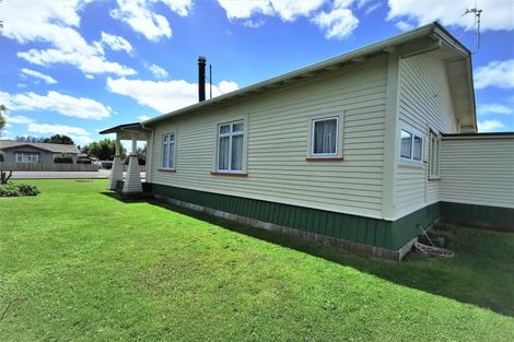 Photo of property in 3 Alexandra Street, Dannevirke, 4930