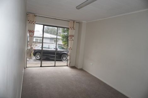 Photo of property in 4 Ondine Place, Glenfield, Auckland, 0629