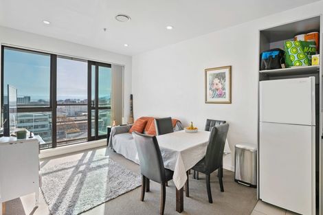 Photo of property in Royal Court Apartments, 1193unit Hinemoa Street, Rotorua, 3010