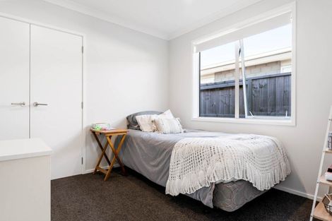 Photo of property in 18b Komata Crescent, Papamoa Beach, Papamoa, 3118