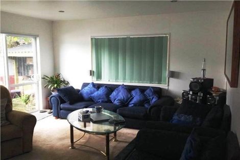 Photo of property in 19 Halberg Street, Glenfield, Auckland, 0629