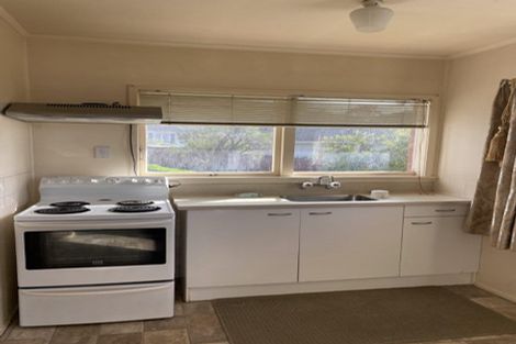 Photo of property in 36a Ayton Drive, Totara Vale, Auckland, 0629