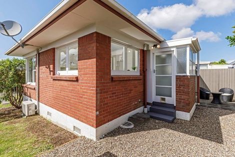 Photo of property in 4/13a Evelyn Place, Hillcrest, Auckland, 0627