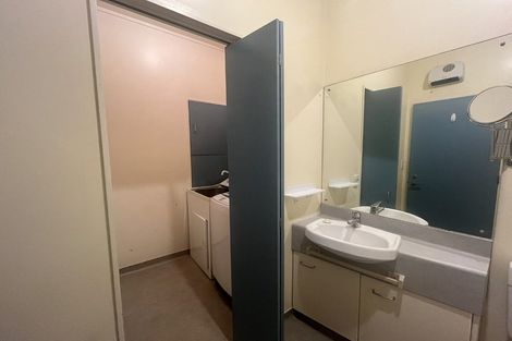 Photo of property in 17 Kent Terrace - Kent Apartments, 3e/16 Kent Terrace, Mount Victoria, Wellington, 6011