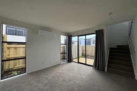 Photo of property in 10 Elegant Lane, Ranui, 0612