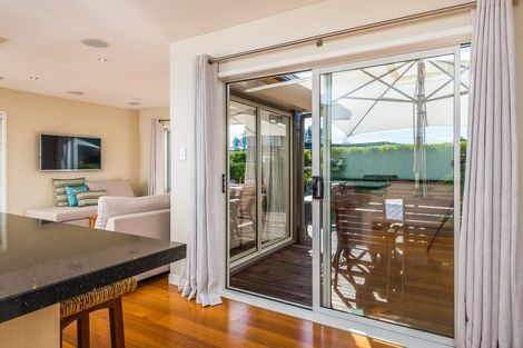Photo of property in 5 Mural Place, Greenhithe, Auckland, 0632