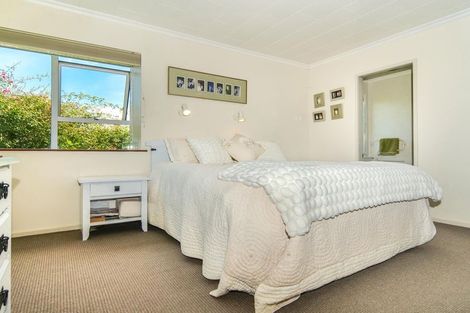 Photo of property in 11 Stafford Street, Westport, 7825