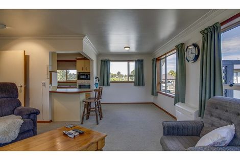 Photo of property in 2 Kitchener Square, Highfield, Timaru, 7910