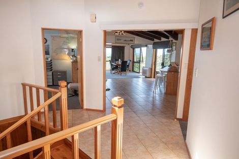 Photo of property in 21 Cable Bay Block Road, Cable Bay, 0420