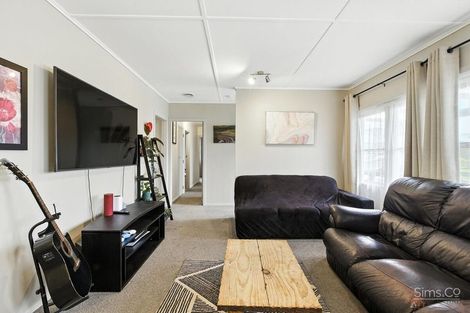 Photo of property in 4 Glenn Street, Castlecliff, Whanganui, 4501