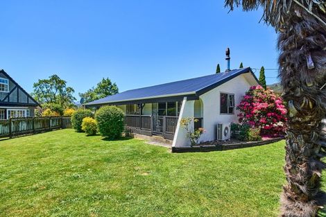 Photo of property in 33 Maclaren Street, Maymorn, Upper Hutt, 5018