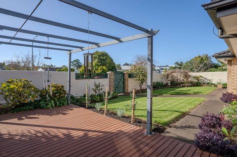 Photo of property in 21 Fairway Drive, Kerikeri, 0230