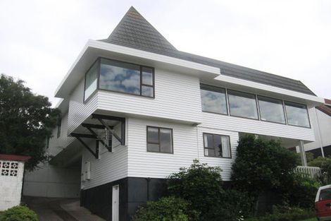 Photo of property in 11 Puketiro Avenue, Northland, Wellington, 6012