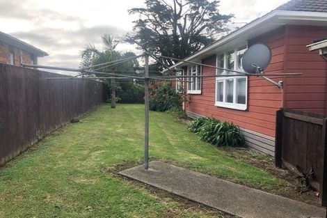 Photo of property in 3164 Great North Road, New Lynn, Auckland, 0600