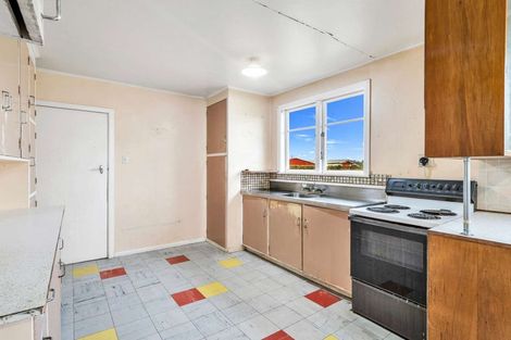 Photo of property in 112 Matai Street, Castlecliff, Whanganui, 4501