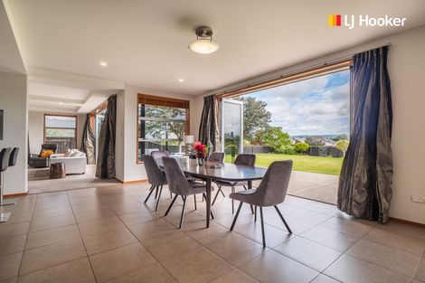 Photo of property in 28 Irwin Logan Drive, Mosgiel, 9024