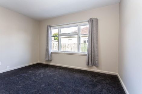 Photo of property in 100 Suva Street, Upper Riccarton, Christchurch, 8041