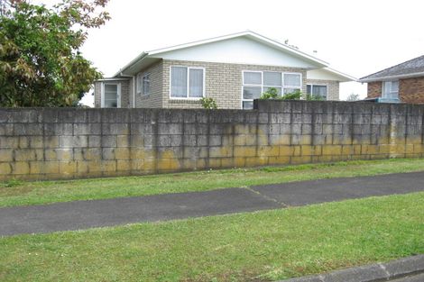 Photo of property in 24 Paine Place, Mangere, Auckland, 2022
