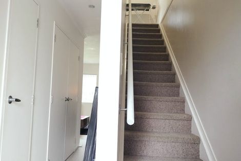 Photo of property in 18 Pyramid Place, Glen Eden, Auckland, 0602