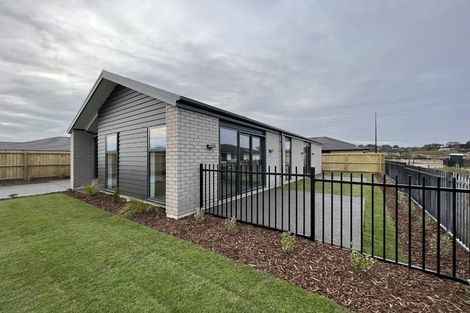 Photo of property in 13 Ned Place, Halswell, Christchurch, 8025