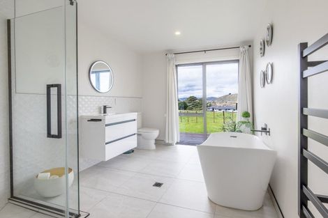 Photo of property in 9 Tamumu Church Road, Otane, Waipawa, 4271