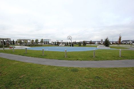 Photo of property in 77 Faringdon Boulevard, Rolleston, 7615