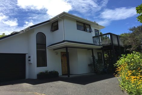 Photo of property in 3 Fayette Place, Te Atatu South, Auckland, 0610