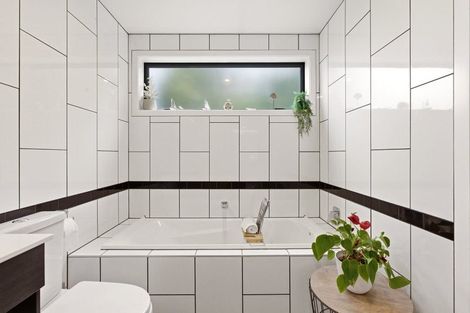 Photo of property in 5c Aspen Grove, Fernhill, Queenstown, 9300