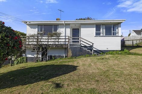 Photo of property in 4 Clerke Place, Marfell, New Plymouth, 4310