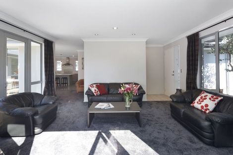 Photo of property in 3 Handel Close, Northwood, Christchurch, 8051