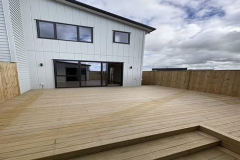 Photo of property in 9 Kapeta Lane, Karaka, Papakura, 2113