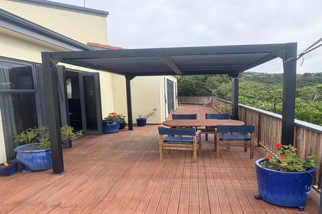 Photo of property in 19 George Gee Drive, Korokoro, Lower Hutt, 5012