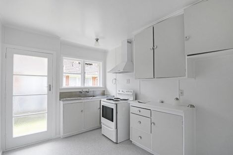 Photo of property in 3/1032 Fergusson Drive, Clouston Park, Upper Hutt, 5018