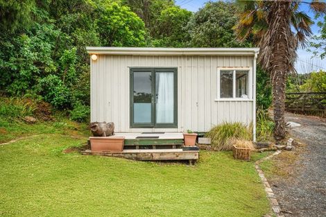 Photo of property in 3 Foster Avenue, Huia, Auckland, 0604