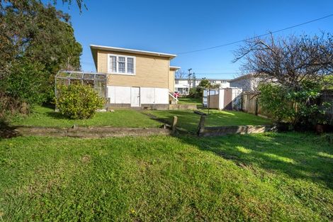 Photo of property in 51 Leicester Street, Cannons Creek, Porirua, 5024