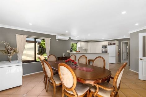 Photo of property in 30 Lanyon Place, Whitby, Porirua, 5024