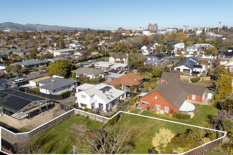 Photo of property in 13 Otara Street, Ilam, Christchurch, 8053