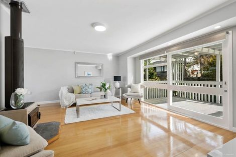 Photo of property in 20a Corunna Road, Milford, Auckland, 0620