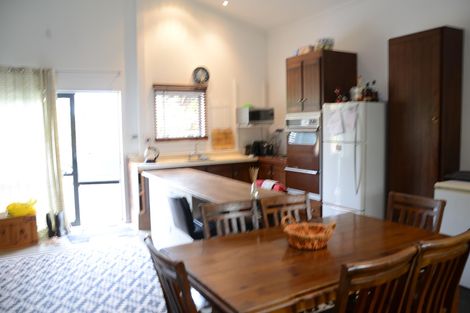 Photo of property in 28 Johnson Street, Tuakau, 2121