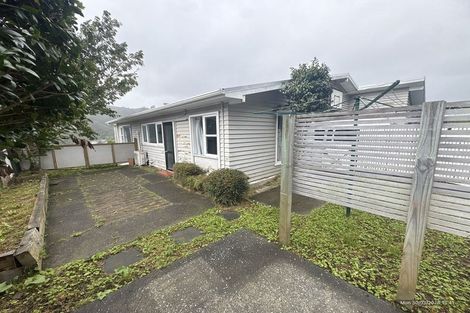 Photo of property in 15 Holborn Drive, Stokes Valley, Lower Hutt, 5019