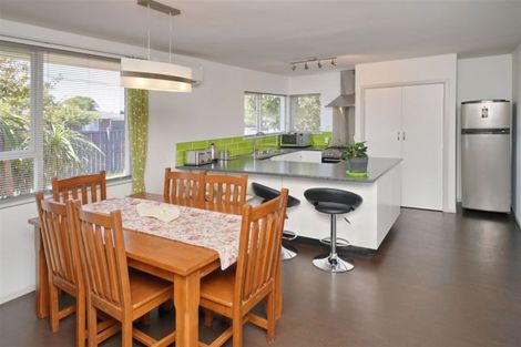 Photo of property in 52 Inwoods Road, Parklands, Christchurch, 8083