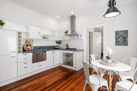 Photo of property in 361 Adelaide Road, Newtown, Wellington, 6021