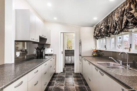 Photo of property in 71 Martyn Street, Waiuku, 2123