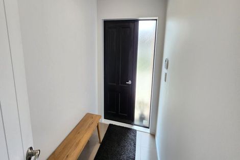 Photo of property in 74b Karamea Street, Whalers Gate, New Plymouth, 4310